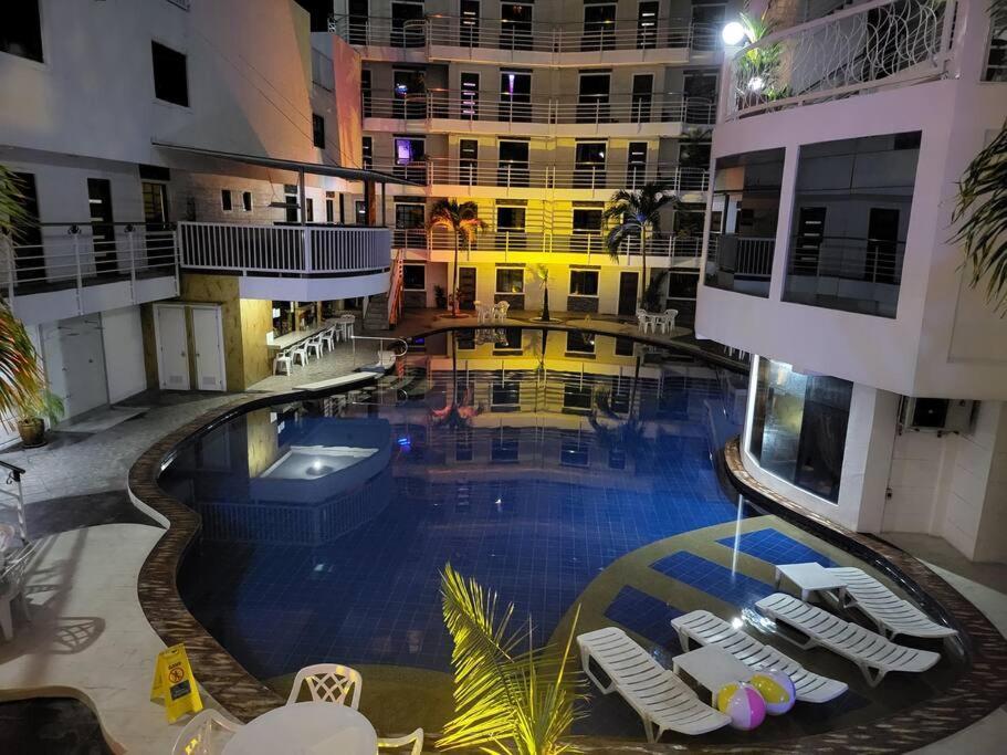 Kandi Resort-Type Spacious 1 Bedroom With Netflix And Free Housekeeping Angeles Exterior photo